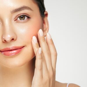 6 Reasons to Consider a HydraFacial or DiamondGlow This Winter